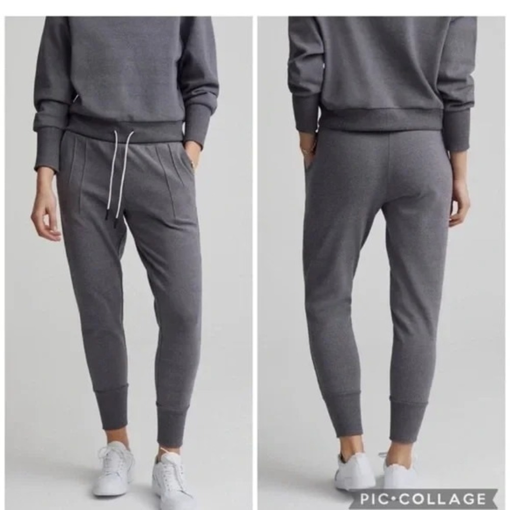 Varley Amberley Jogger Women's Medium Charcoal Pintuck Sweatpant Athletic Lounge